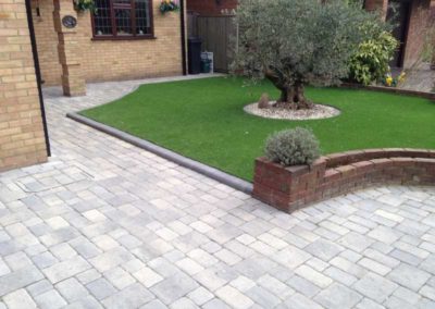 GALLERY IMAGE 10 BLOCK PAVING